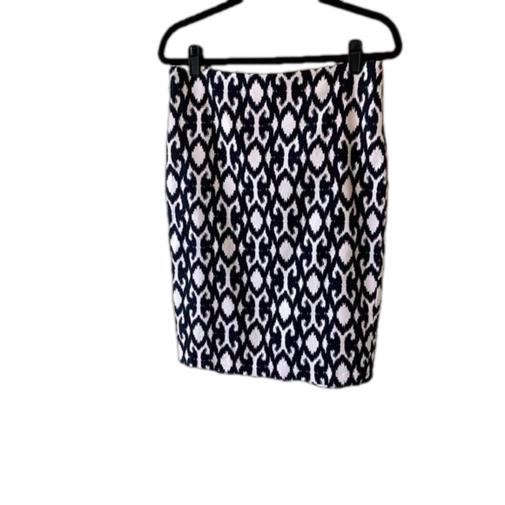 Ann Taylor Factory Black White Ikat Geometric Print Skirt 8 Cotton/Spandex